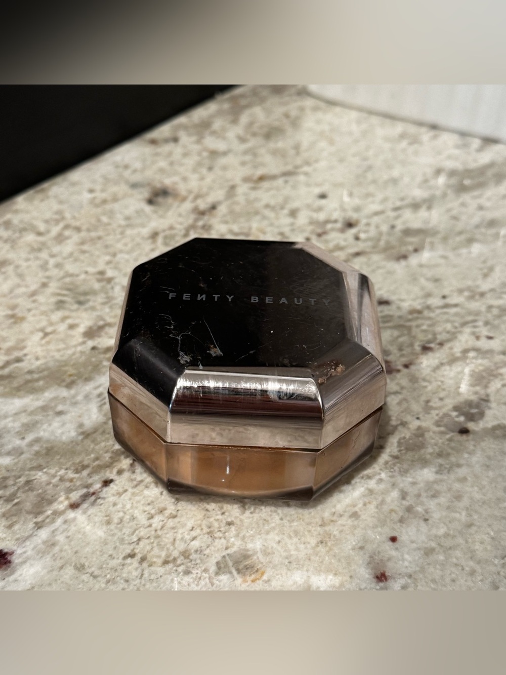 Fenty Beauty Pro Filt'r Instant Retouch Setting Powder - Hazelnut 06